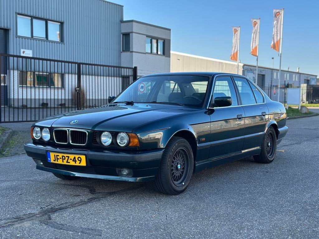 BMW E34 5-Serie 1.8 I 518 1994 Groen, Auto's, Achterwielaandrijving, 700 kg, 1796 cc, Origineel Nederlands