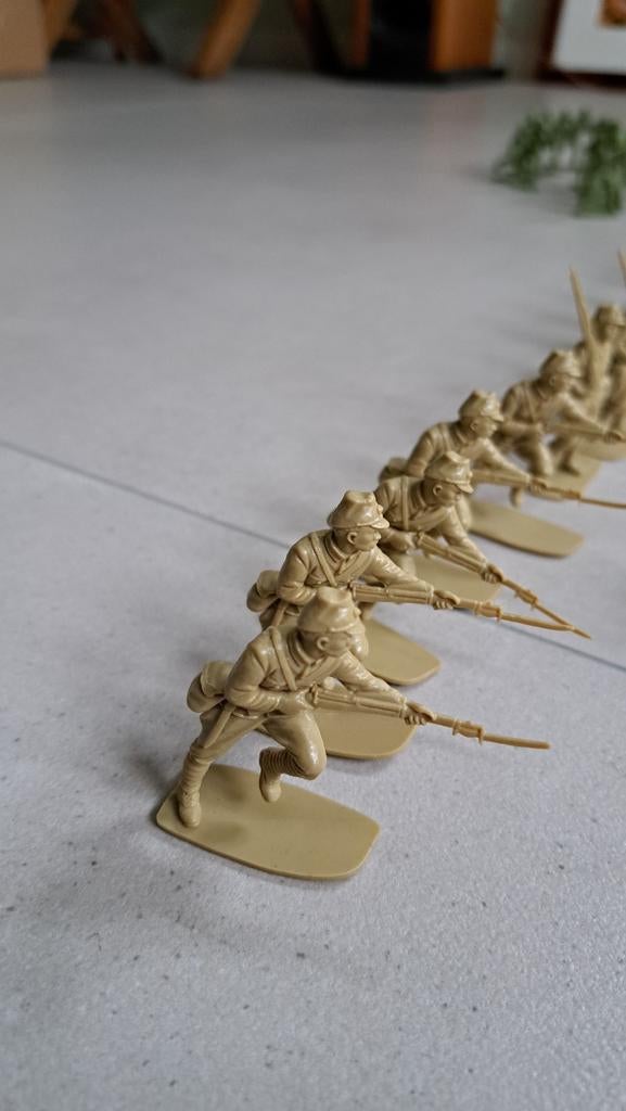 Airfix 1:32 WW2 Japanse infanterie - 28 stuks (jaren '70), Hobby en Vrije tijd, Modelbouw | Figuren en Diorama's, Gebruikt, Figuur of Figuren