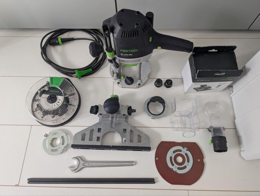 Festool OF 1400 bovenfrees incl frezenset en veel extras, Ophalen, Zo goed als nieuw, Elektrisch, Bovenfrees