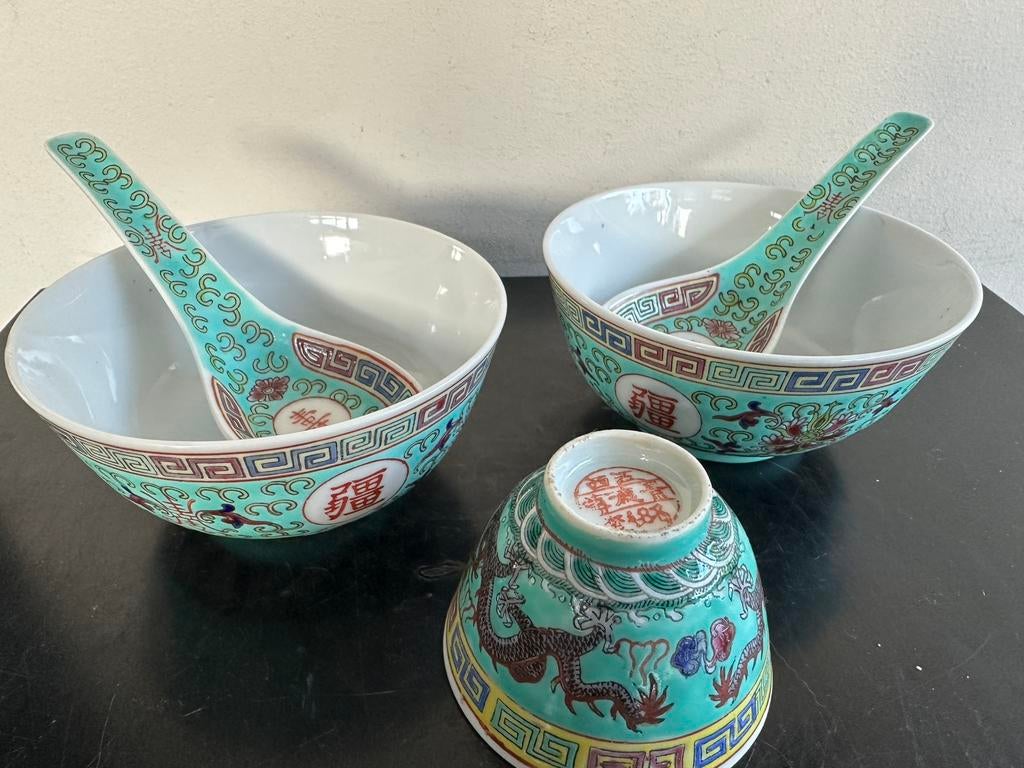 Mun Shou Chinees porselein 1 koop, Antiek en Kunst, Ophalen of Verzenden