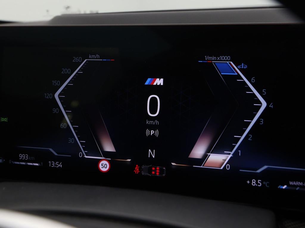 BMW X6 xDrive40i (bj 2025, automaat), Automaat, Stoelverwarming, Gebruikt, Euro 6