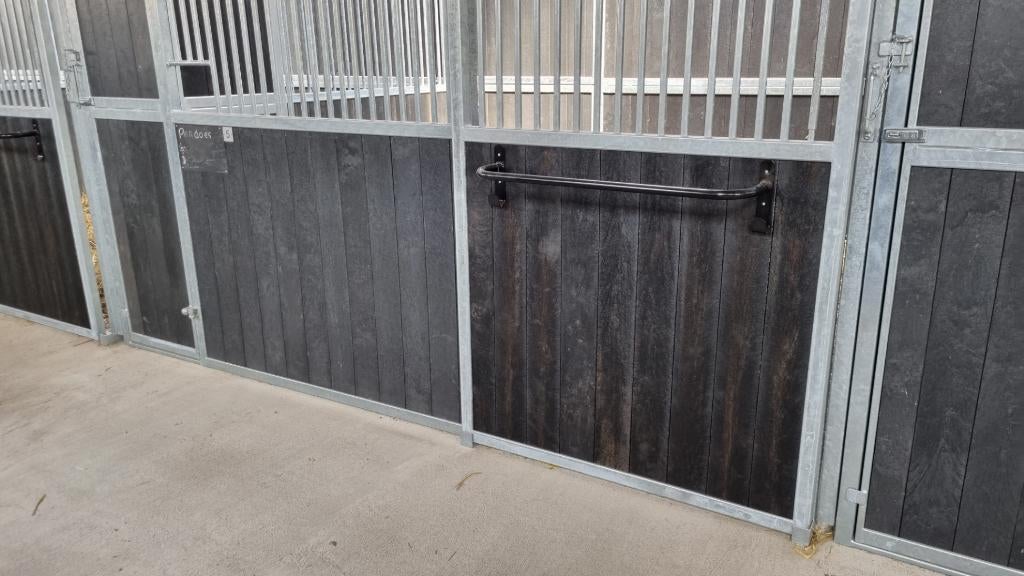 Kunststof planken voor in paardenboxen, Ophalen, Nieuw, Overige soorten