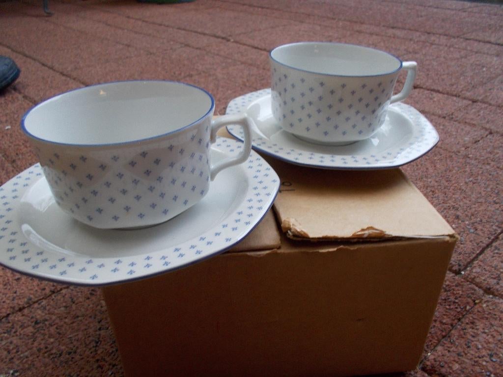 2x Kop en Schotel - Blauw / Wit, Overige materialen, Nieuw, Ophalen of Verzenden, Overige stijlen