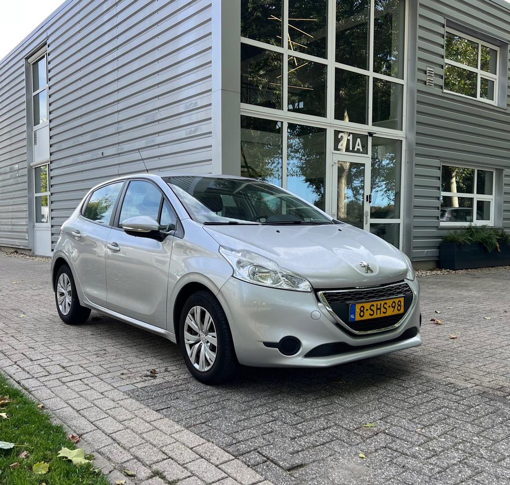 Peugeot 208 1.2 VTi Active, Voorwielaandrijving, Euro 5, Gebruikt, 31 €/maand