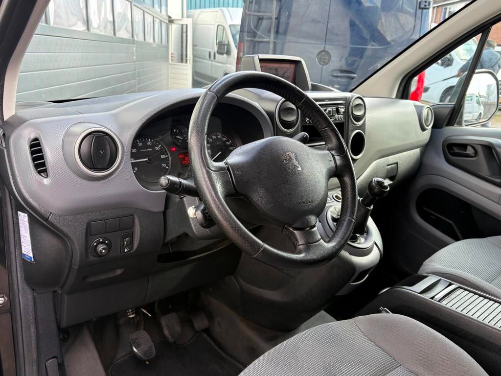 Peugeot Partner 120 1.6HDI 90pk Navi Airco Cruise Trekhaak, Voorwielaandrijving, Stof, Gebruikt, 4 cilinders