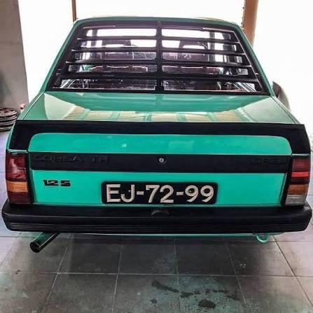 Corsa A TR/sedan spoiler gezocht FOHA, Auto-onderdelen, Ophalen of Verzenden, Gebruikt, Opel