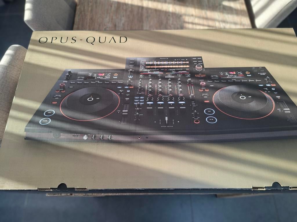 Pioneer DJ OPUS-QUAD 4-kanaals DJ controller

(OPUS-QUAD), Ophalen