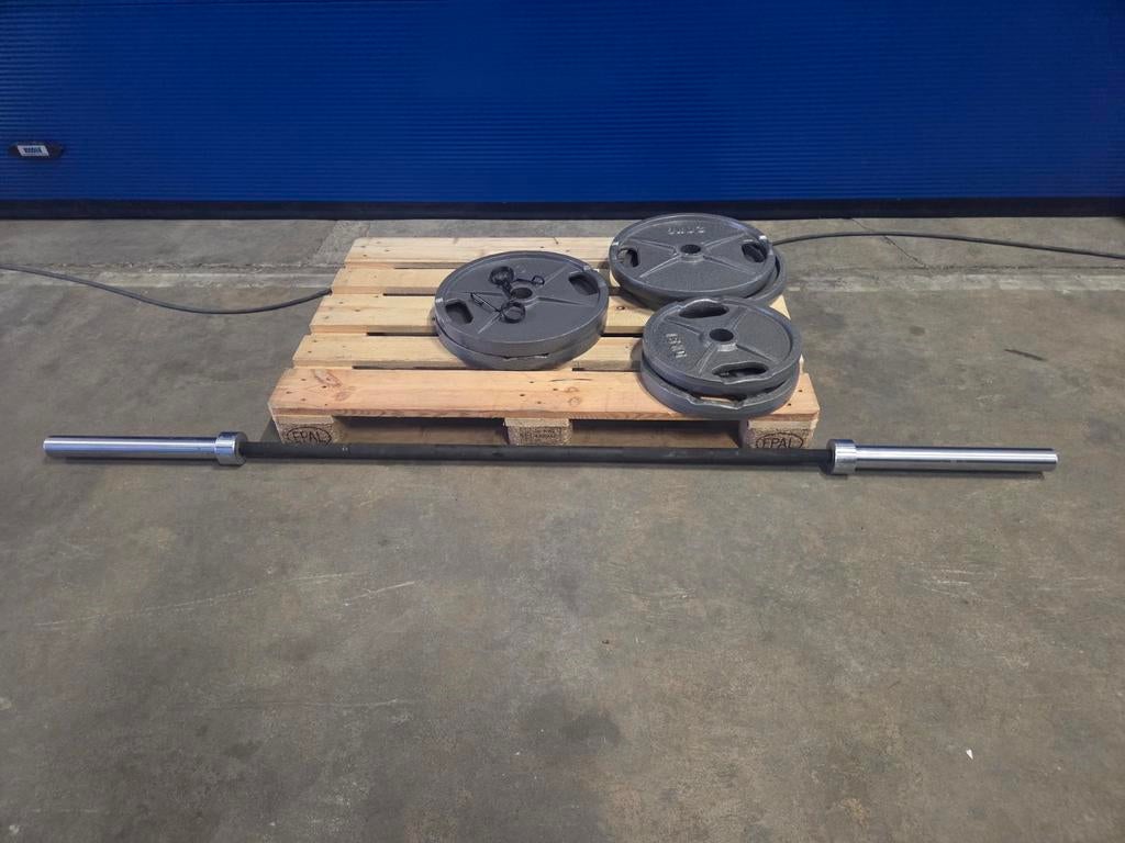 Olympische halterstang met gewichten 50mm 130kg, Ophalen, Zo goed als nieuw, Halterstangen
