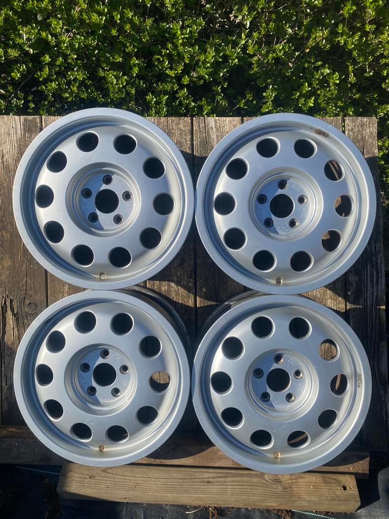 Audi Pepperpots - 15 inch - 5x100, Auto diversen, Wieldoppen, Gebruikt, Ophalen