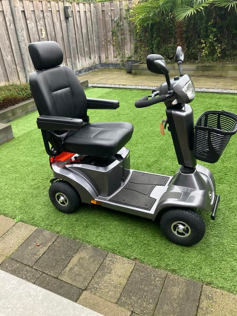 Goed onderhouden scootmobiel, Ophalen, Sterling, 11 t/m 15 km/u, 26 t/m 35 km