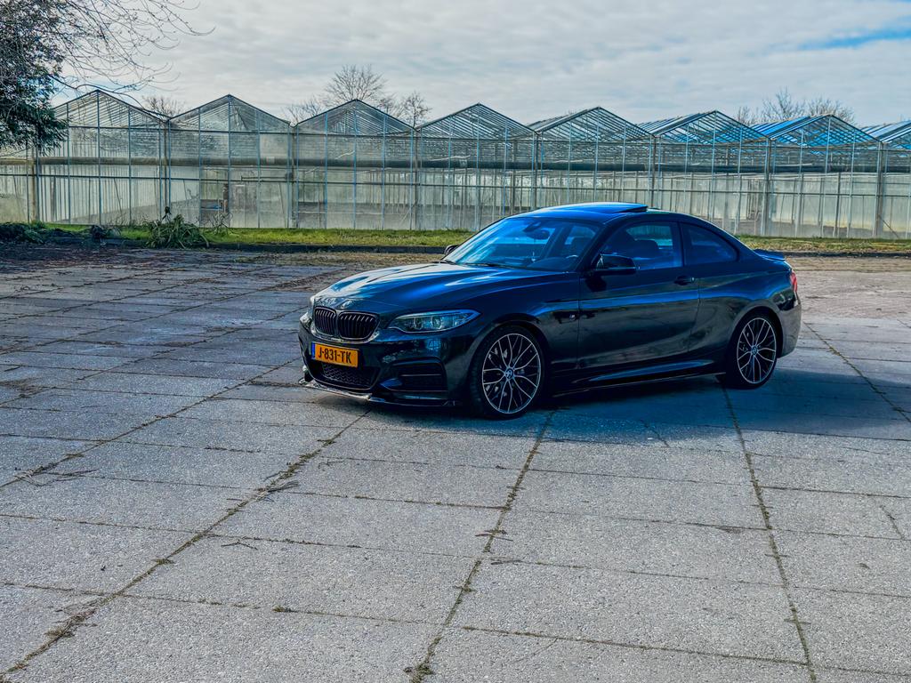 BMW M240i Coupe Aut8 2016 Zwart, Auto's, Achterwielaandrijving, Zwart, 4 stoelen, Alcantara