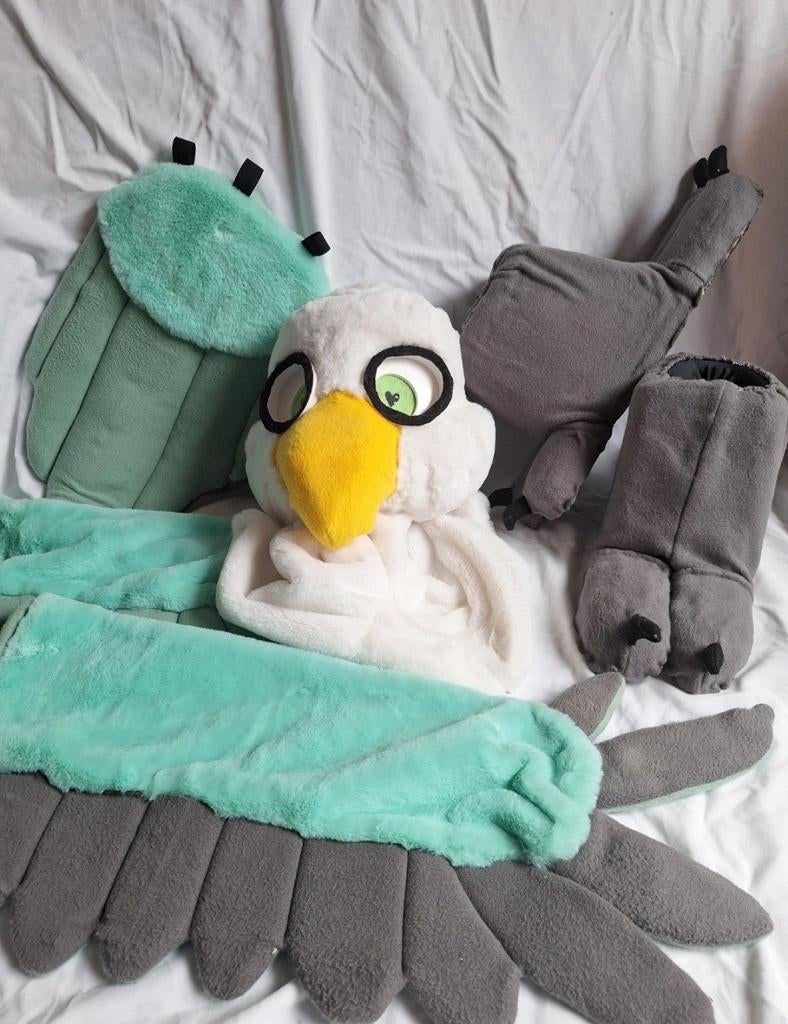 Fursuit partial, Ophalen of Verzenden, Zo goed als nieuw, Handschoenen, Hoed of Pet