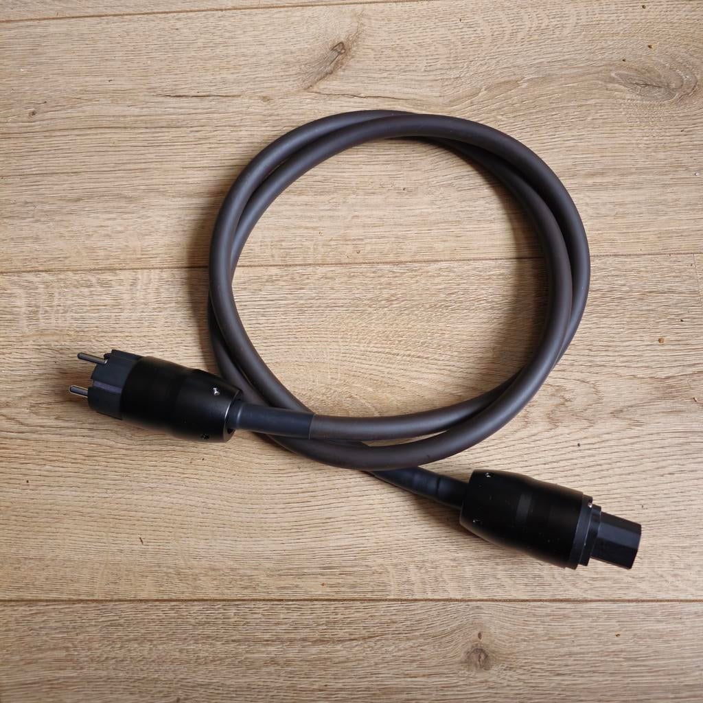 Furutech powercord FP314Ag 158cm incl pluggen, Ophalen of Verzenden, Zo goed als nieuw, Minder dan 2 meter