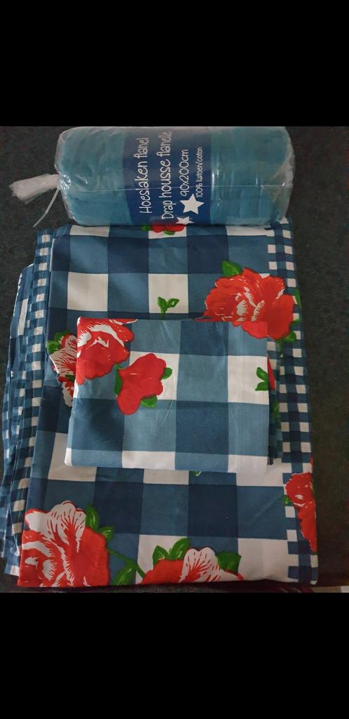 DEKBED OVERTREK NIEUW 1PERSOONS met lakens, Ophalen, Nieuw