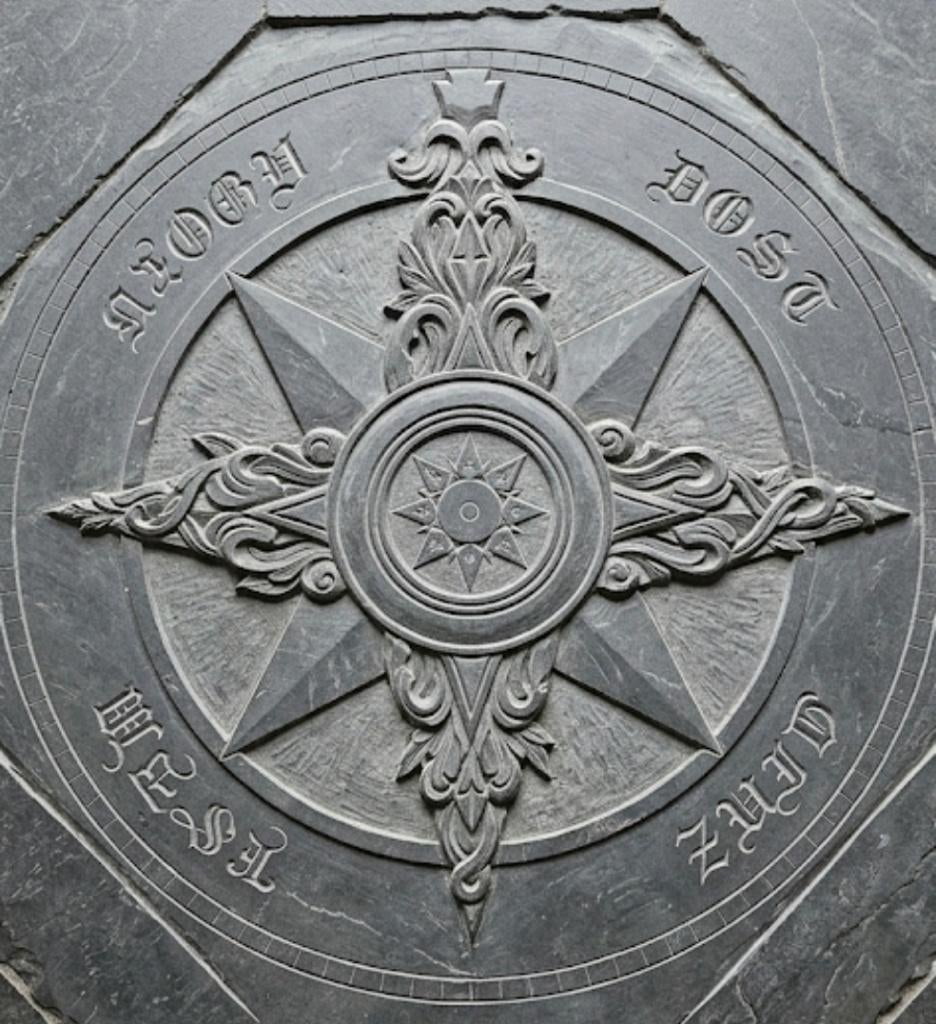 Windroos in natuursteen, Ophalen