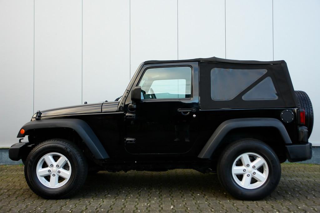 Jeep Jeep WRANGLER 3.8 V6 4x4 LPG 147kw (bj 2007, automaat), 450 kg, Gebruikt, 2000 kg, Zwart