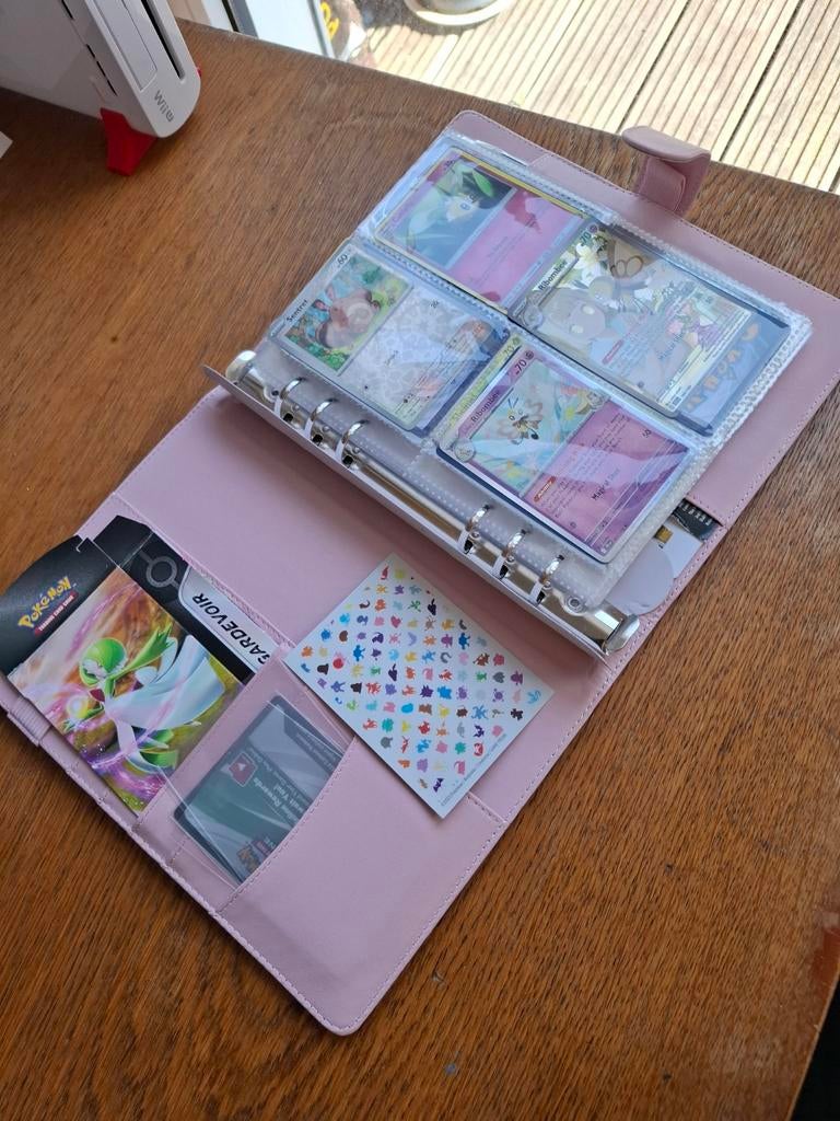 Pokémon Kaarten en Binder Roze, Ophalen of Verzenden