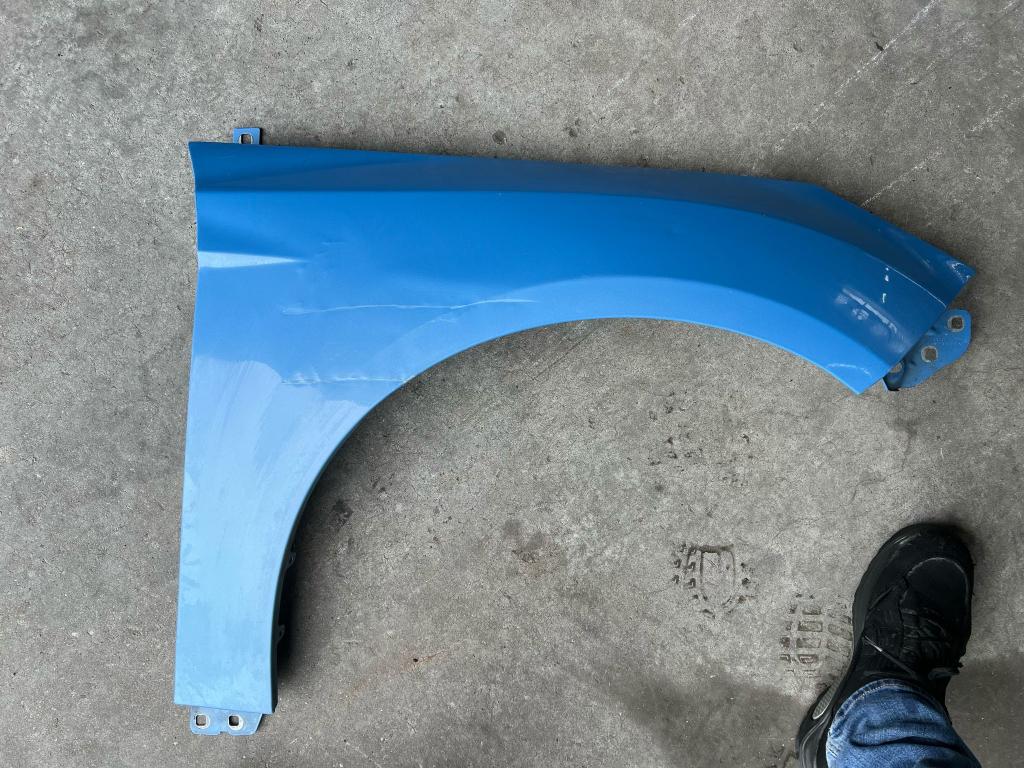 scherm focus rechts bm51-a16c198-a0 2011-2018 blauw, Auto-onderdelen, Carrosserie en Plaatwerk, Gebruikt, Duitsland, Ford, Info@ford.com