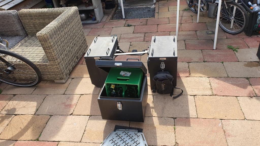 Bmw r1200gs kofferset met beugels. Grote aluminium koffers, Motoren, Ophalen