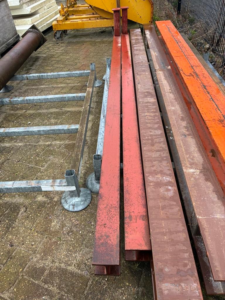 Stalen balken balk staal HEB 200 / HEB 140 / HEB 100, Doe-het-zelf en Verbouw, Metalen, Ophalen, Gebruikt, IJzer