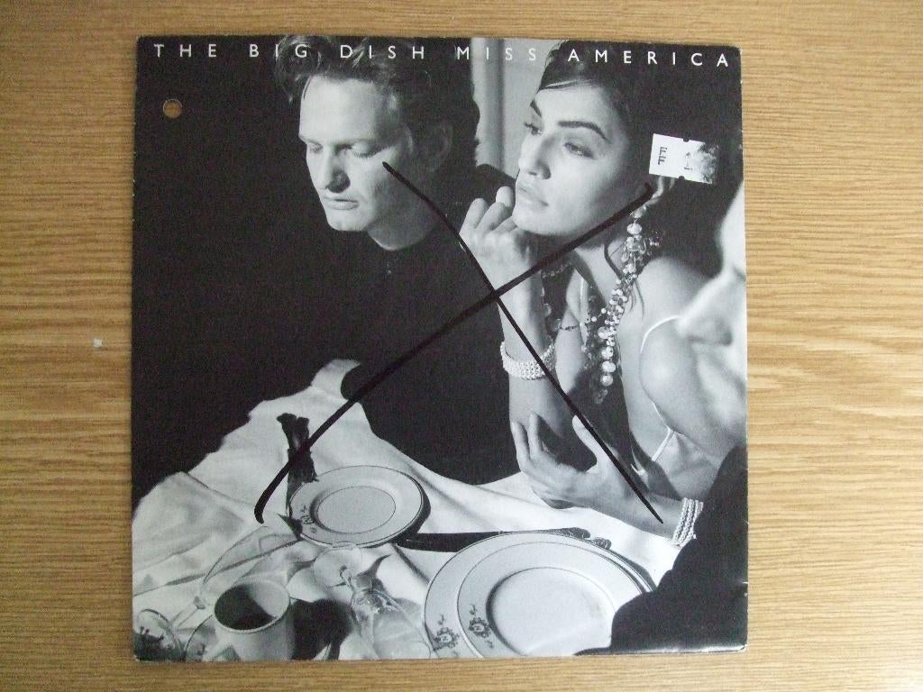 THE BIG DISH    MISS AMERICA / FROM THE MISSION BELL TO THE, 7 inch, Single, Ophalen of Verzenden, Zo goed als nieuw