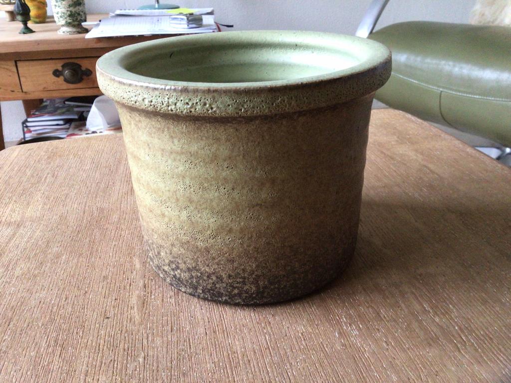 Bloempot, Vest keramiek, groen bruin., Rond, Ophalen of Verzenden, Zo goed als nieuw, Aardewerk