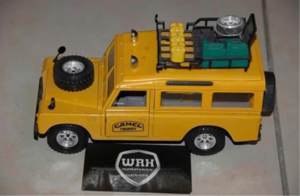1:24 LAND ROVER DEFENDER Camel no box Bburago WRH, Verzenden, Zo goed als nieuw, Auto, Bburago