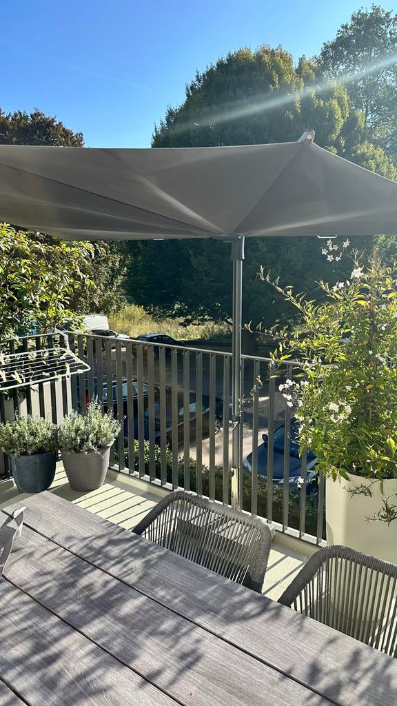 Balkon parasol, Tuin en Terras, Parasols, Ophalen, Gebruikt, 2 tot 3 meter, Stokparasol