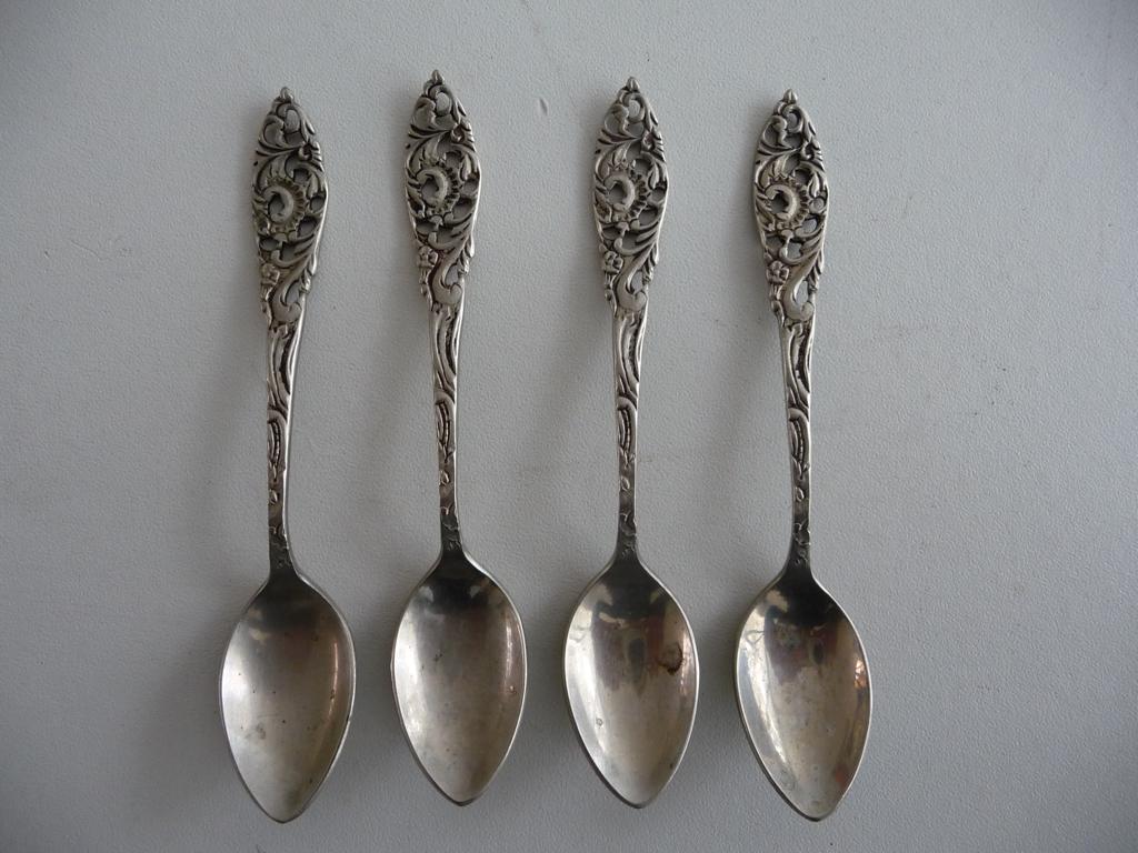 4 verzilverde advocaat lepeltjes - 60-er jaren model Ajour, Antiek en Kunst, Antiek | Bestek, Ophalen of Verzenden