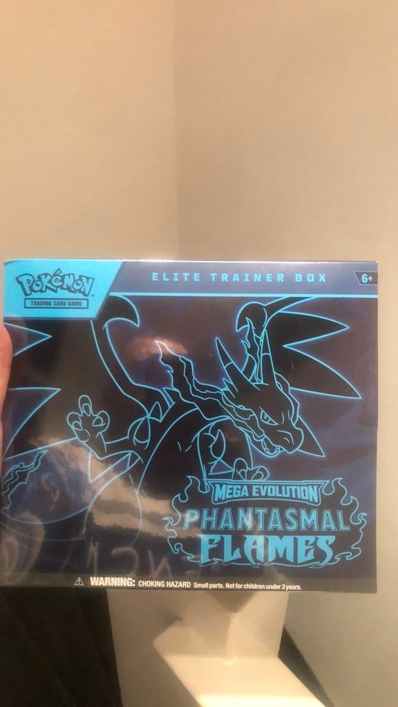 Pokemon phantasmal flames elite traner box, Ophalen, Zo goed als nieuw, Boosterbox