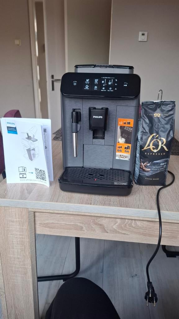 Philips 800 series EP0824/00 koffiezetapparaat - Nieuw!, Ophalen, 10 kopjes of meer, Koffiebonen, Koffiemachine