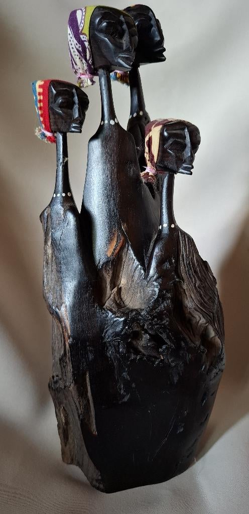 Drijfhout-houtsnijwerk / beeld uit Mozambique, Verzenden