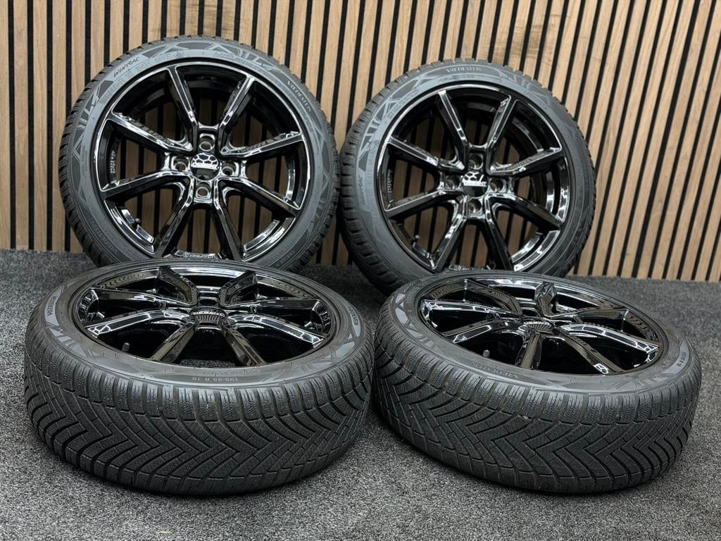 16 inch Dezent TN - Fiat 500 4x98 ET35 Vredestein 195/45/16, Auto-onderdelen, Banden en Velgen, Ophalen, 16 inch, ., Banden en Velgen