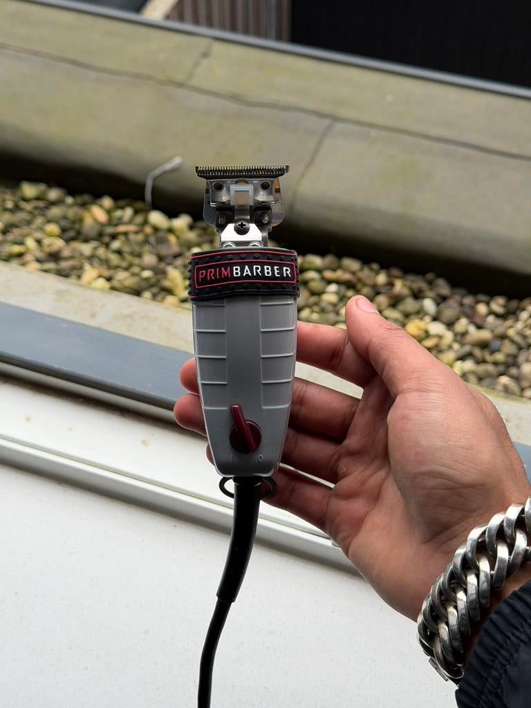 Andis outliner Skeleton trimmer corded, Ophalen of Verzenden, Zo goed als nieuw, Tondeuse