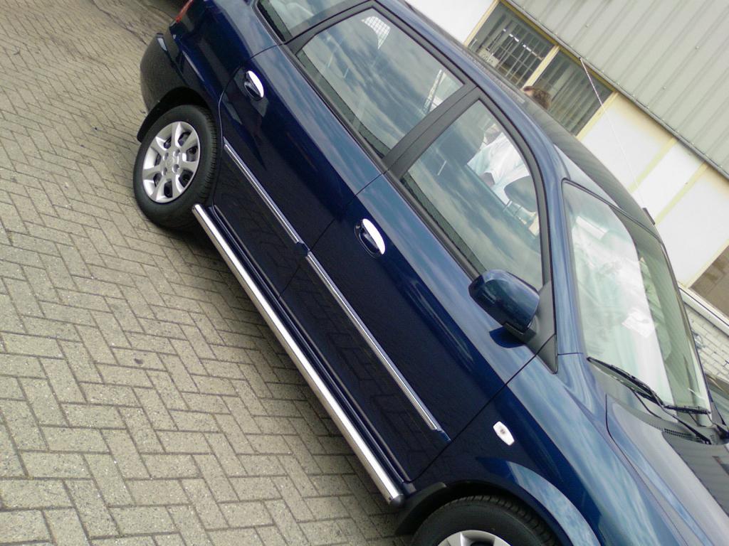 Kia Carens Sidebars rechte buis, Niet ingevuld, Niet ingevuld, Niet ingevuld