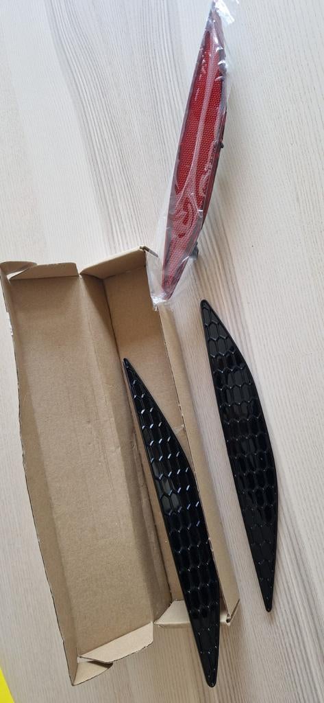 Honingraat inzetstukken achterbumper Golf 7/7.5 GTI/R, Volkswagen, Voor, Nieuw, Ophalen of Verzenden