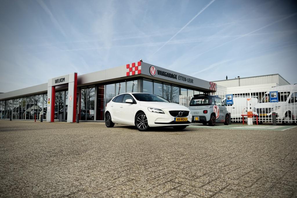 Volvo V40 1.5 T2 Nordic+ | TREKHAAK | STOELVERWARMING | CLIM, Automaat, 12 maanden, Euro 6, 4 cilinders