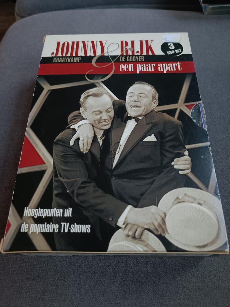 Johnny & rijk een paar apart - 3 dvd box, Cd's en Dvd's, Alle leeftijden, Ophalen of Verzenden, Zo goed als nieuw, Tv-programma of Sketches