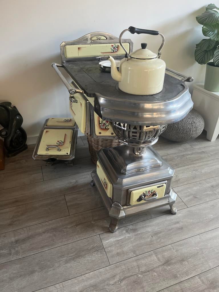 Antieke Brabantse platten buis kachel, Huis en Inrichting, Kachels, Ophalen, Zo goed als nieuw, Vrijstaand, Hout