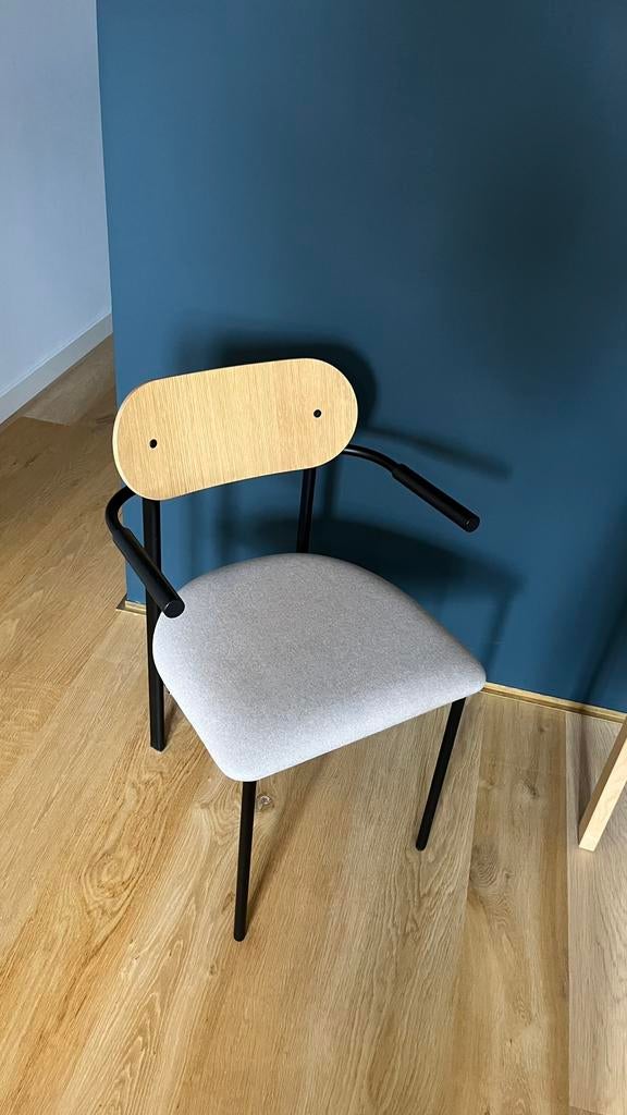 Studio Henk stoeltje, nooit gebruikt!, Ophalen, Zo goed als nieuw, Overige kleuren, Eén