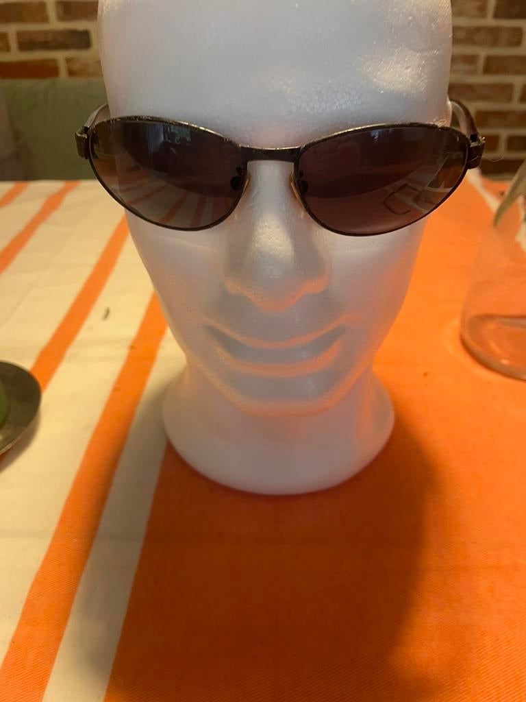 Zeldzame Versace zonnebril, Sieraden, Tassen en Uiterlijk, Zonnebrillen en Brillen | Heren, Ophalen of Verzenden, Zo goed als nieuw