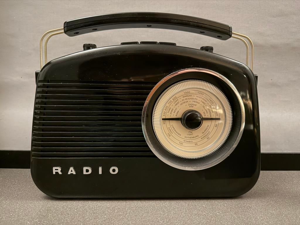 Retro radio, Ophalen, Zo goed als nieuw