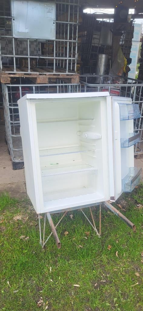 Gebruikte koelkast, ideaal als bierkoelkast, Witgoed en Apparatuur, Koelkasten en IJskasten, Ophalen, Minder dan 75 liter, Zonder vriesvak