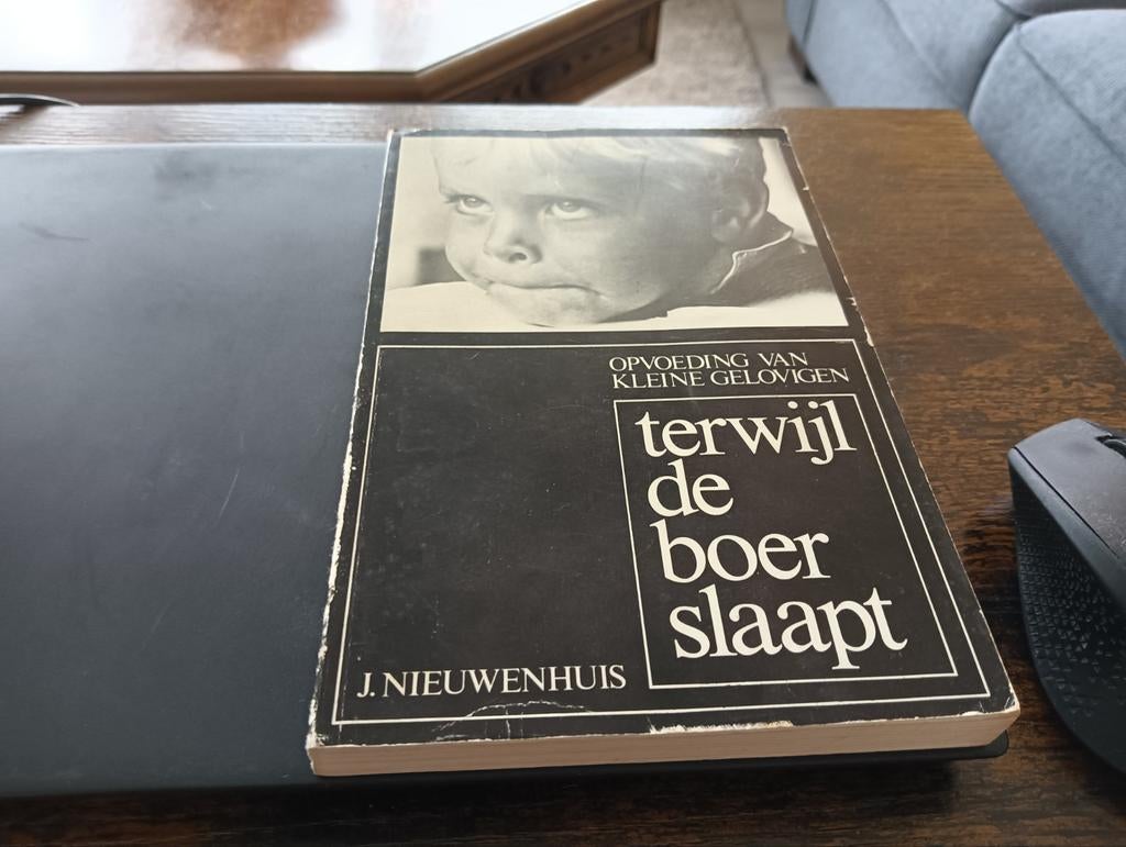Boek J. Nieuwenhuis Terwijl de boer slaapt, Ophalen of Verzenden, Gelezen, J. Nieuwenhuis, Christendom | Katholiek
