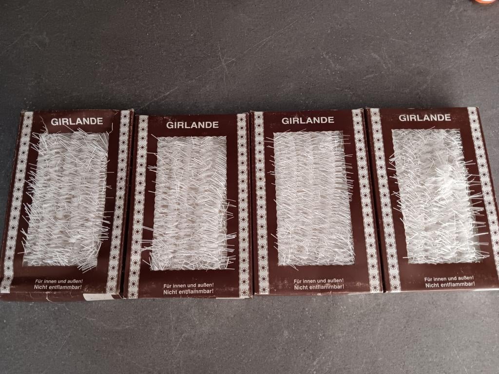 4 doosjes nieuwe kerstslingers wit, Diversen, Kerst, Ophalen, Nieuw