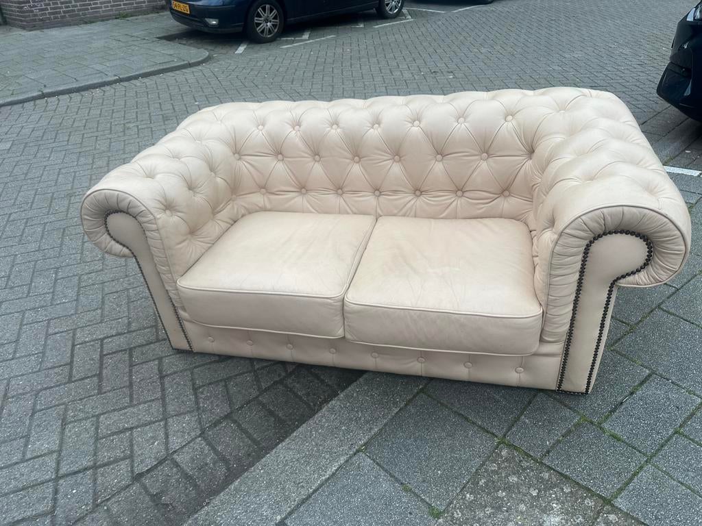Chesterfield, Huis en Inrichting, Banken | Sofa's en Chaises Longues, Tweepersoons, 75 tot 100 cm, Ophalen of Verzenden, Zo goed als nieuw