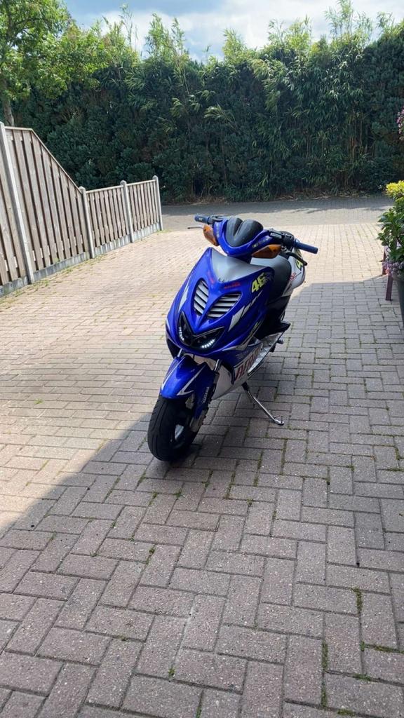 Yamaha aerox, Ophalen of Verzenden, Zo goed als nieuw, Benzine, Aerox