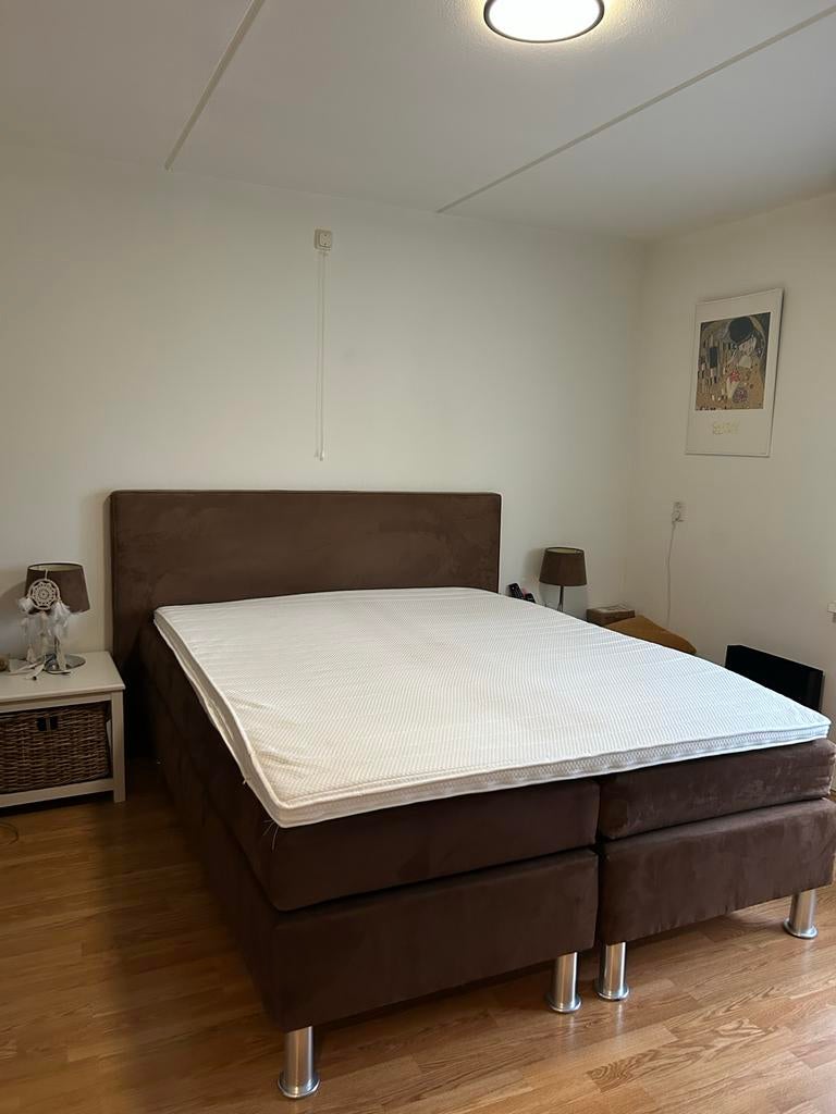 Boxspring bruin 1.60 bij 2.00, Ophalen, Gebruikt, Bruin, Tweepersoons
