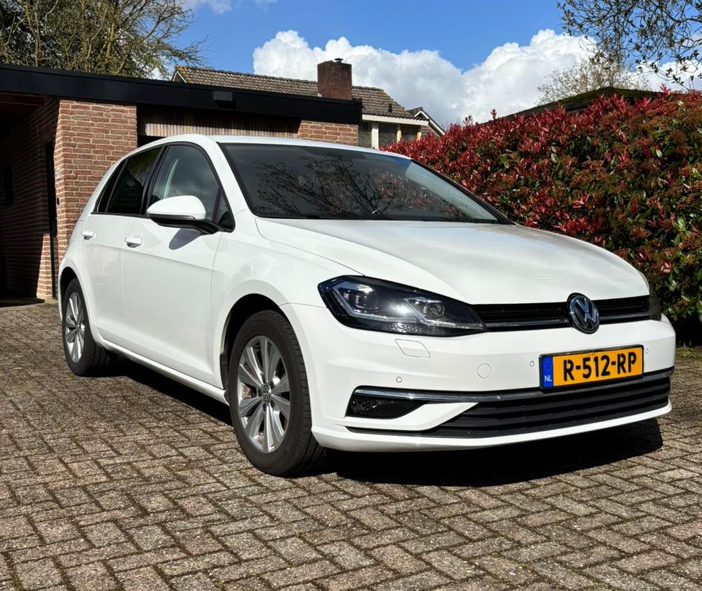 Volkswagen Golf 7 Comfortline - 1.4 TSI - 5D - 125 PK - 2017, Auto's, Volkswagen, Voorwielaandrijving, Zwart, 4 cilinders, Wit