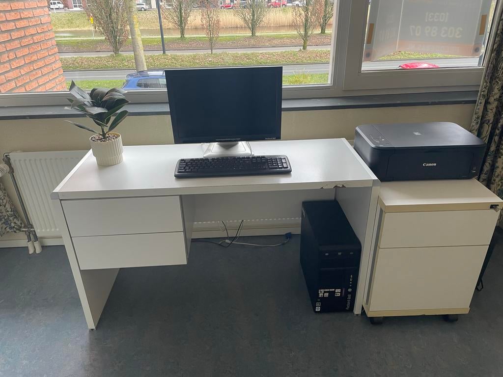 Bureau gratis af te halen, Overige typen, Gebruikt, Met lades, Spaanplaat of MDF